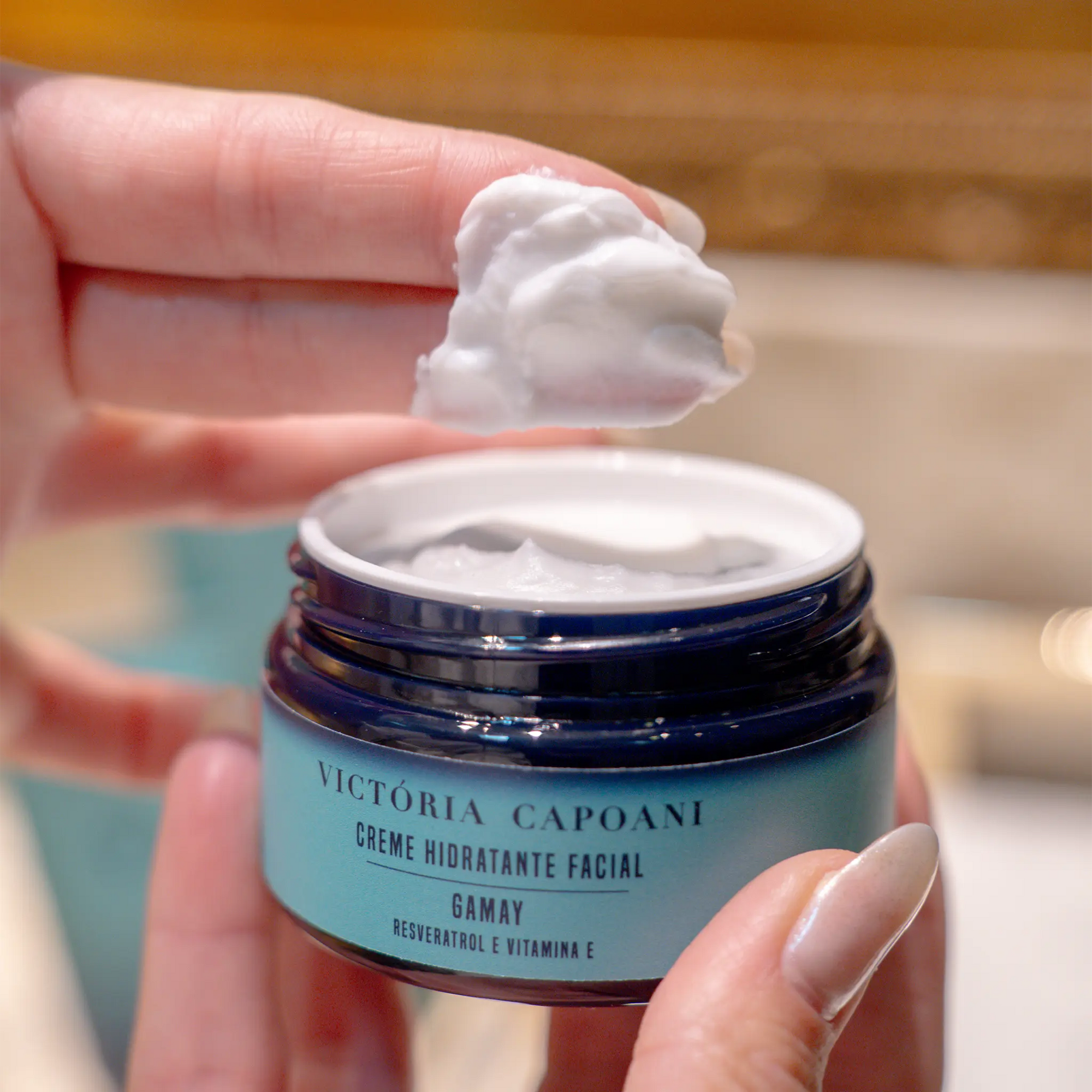 Creme Hidratante Facial Gamay Victória Capoani